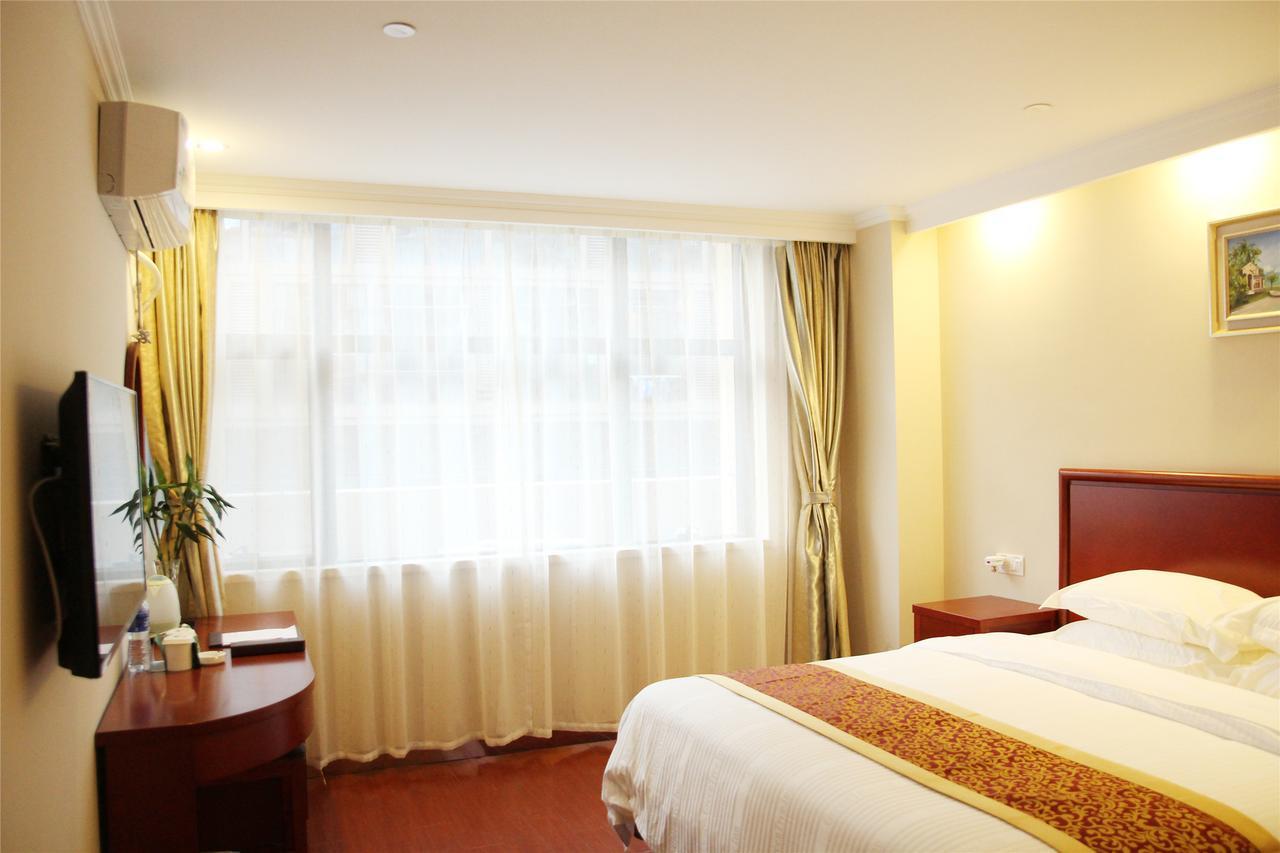 Greentree Alliance Shanghai Chongming Bayi Road Walking Street Hotel Buitenkant foto